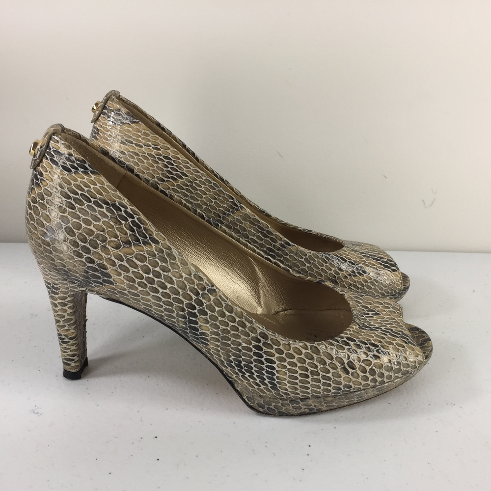 Stuart Weitzman 8 M Snake Skin Plainfield Heels - image 4
